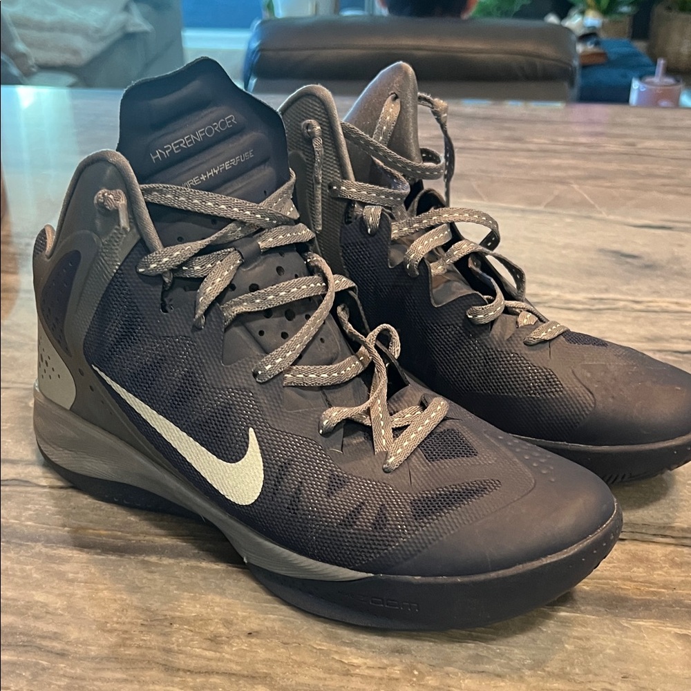 Nike Zoom Hyperenforcer Basketball Shoes Men’s Size 10 Black Athletic Sneakers